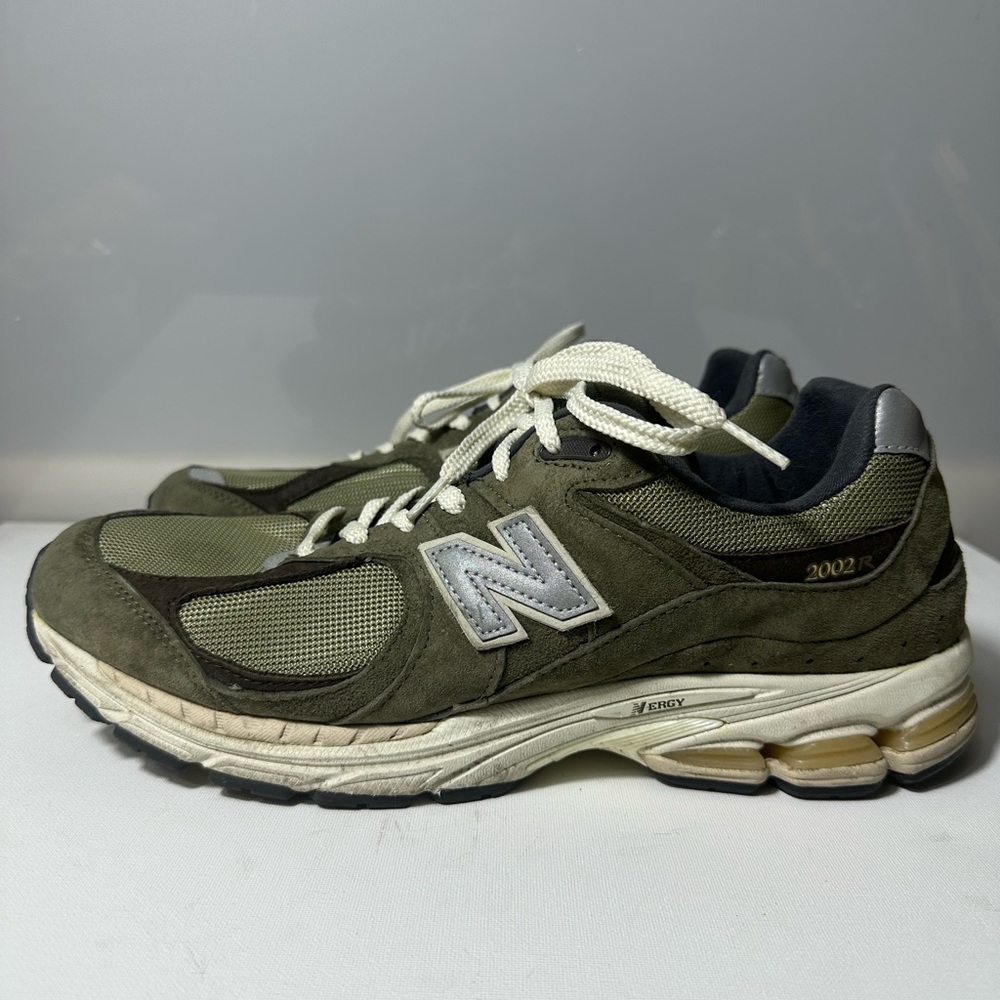 New Balance Men's Olive and Cream Sneakers